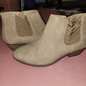 Women's booties
